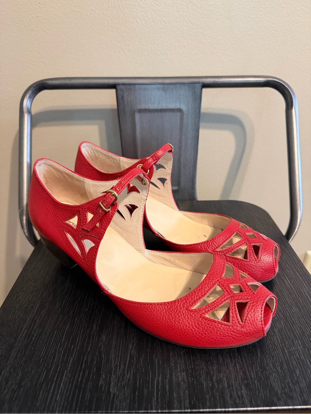 All Black Red Leather Cutout Peep Toe Mary Jane Low Heel Shoes EU 39